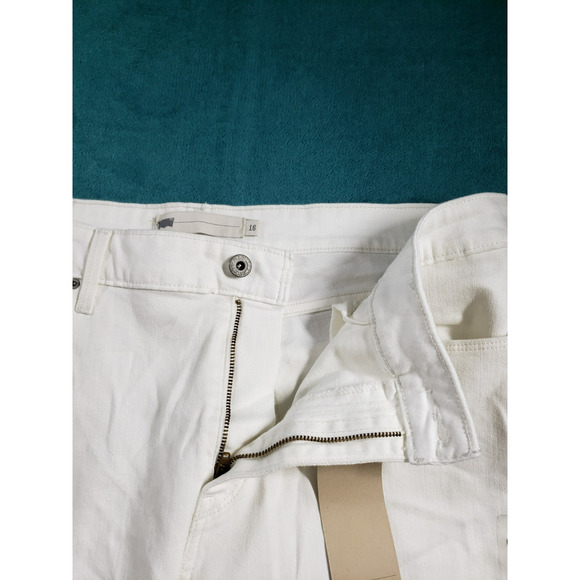 Levis Jeans Size 16 Womens White Pants Stretch Mid Rise Classic Capri Cuffed NWT - Picture 10 of 16